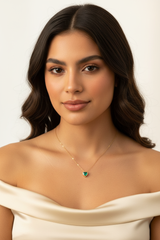Outfit con Dije Corazón Verde & Oro 18k